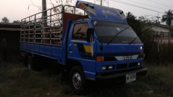 **430,000 บ.ต่อรอง**ขาย6ล้อช่วงยาว ISUZU 115 NPR59P ประกอบ ปี39 เครื่อง 4BD1 115HP แห้งดี แรง ไม่เยิ้ม ช่วงล่าง คานหน้า6น็อต เฟืองท้ายF คัสซีดี ไม่ปะไม่ดาม ไม่บวม กระบะพื้นไม้คอกเหล็ก 5.0ม. สภาพสวย พื้นดี ข้างดีไม่ผุ คอกเหล็กแป็ป แข็งแรง หัวเก๋งสวย ภายในส **430,000 บ.ต่อรอง**ขาย6ล้อช่วงยาว ISUZU 115 NPR59P ประกอบ ปี39 เครื่อง 4BD1 115HP แห้งดี แรง ไม่เยิ้ม ช่วงล่าง คานหน้า6น็อต เฟืองท้ายF คัสซีดี ไม่ปะไม่ดาม ไม่บวม กระบะพื้นไม้คอกเหล็ก 5.0ม. สภาพสวย พื้นดี ข้างดีไม่ผุ คอกเหล็กแป็ป แข็งแรง หัวเก๋งสวย ภายในส