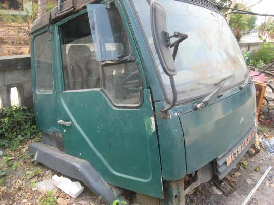 ขายหัวเก๋ง MITSUBISHI เฉินหลง 2 ใบปัด