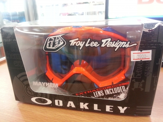 !!! ขายแว่นตา OAKLEY Mayhem MX แท้รุ่นใหม่ล่าสุด!!! !!! ขายแว่นตา OAKLEY Mayhem MX แท้รุ่นใหม่ล่าสุด!!!