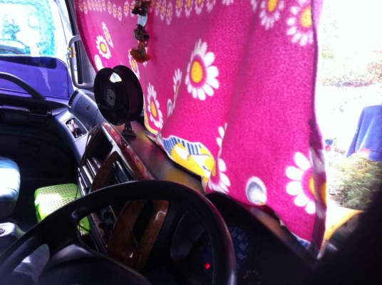 ต้องการขายรถฮีโน่เม๊กก้าปี50ยาว7เมตร20เครื่องดีคัชซีสวยสภาพ90\%รถพร้อมใช้