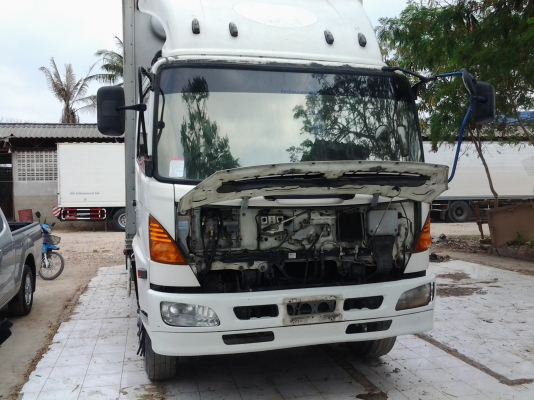 ต้องการขายรถฮีโน่เม๊กก้าปี50ยาว7เมตร20เครื่องดีคัชซีสวยสภาพ90\%รถพร้อมใช้