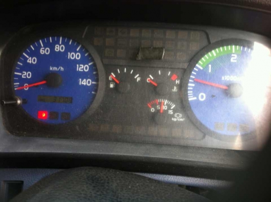 ต้องการขายรถฮีโน่เม๊กก้าปี50ยาว7เมตร20เครื่องดีคัชซีสวยสภาพ90\%รถพร้อมใช้