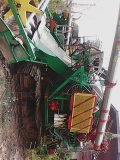 ขายรถเกี่ยวข้าวไทยเส็งยนต์ ขายรถเกี่ยวข้าวไทยเส็งยนต์