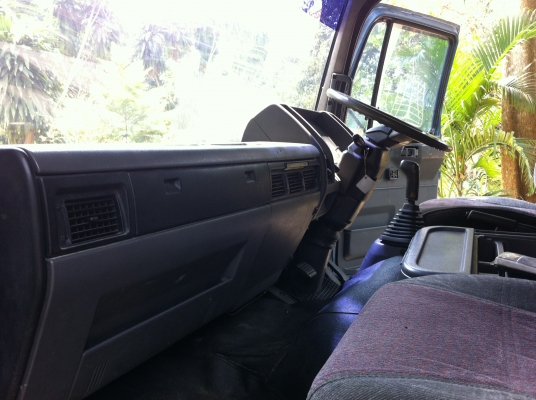 ขาย HINO FD3HLA เครื่อง HO7D 195 แรง ยาว 6 เมตร ระบบฝาท้ายไฮโดริค