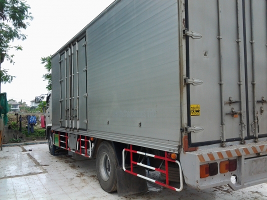 ต้องการขายรถฮีโน่เม๊กก้าปี50ยาว7เมตร20มี2คันเครื่องดีคัชซีสวยสภาพ90\%รถพร้อมใช้