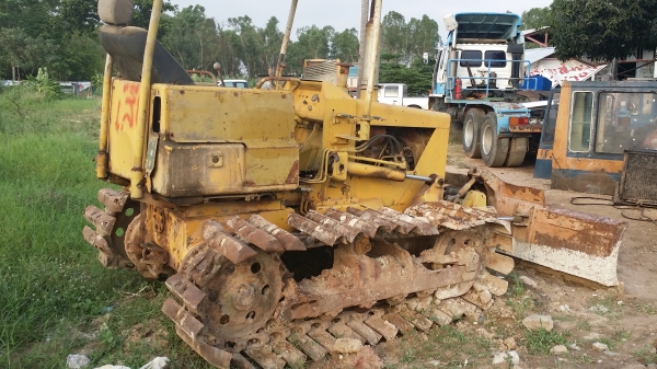 ขายด่วน KOMATSU D20-5 ขายตามสภาพ
