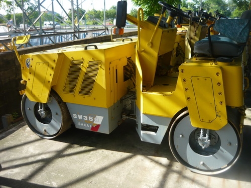 รถบด 3.5 ตัน Sakai SW350 สภาพเนี๊ยบ ไม่มีที่ติ ชม.การทำงานเพียง 500 ชม. รถนอกแท้ นำเข้าจากญีปุ่น