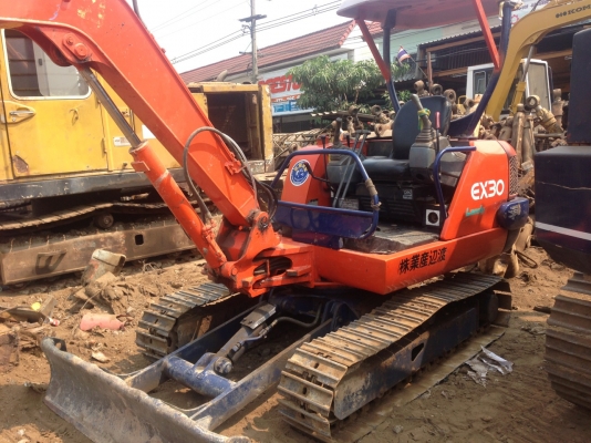 ขายด่วนแม็กโคร   ฮิตาชิ  EX~30สวยเต็มพร้อมใช้เอกสารอินวอย