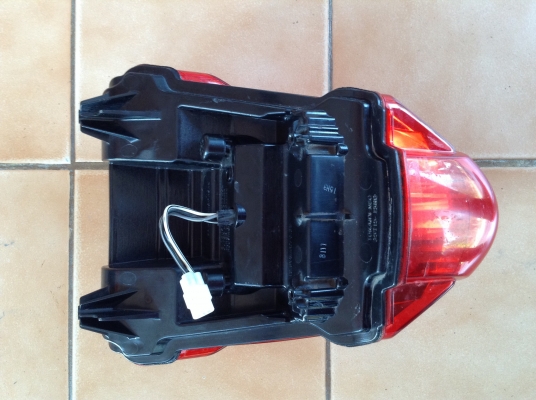 ธารนนทบุรี//ขายไฟท้ายแท้ๆเดิมๆ haya  ปี08-09 ครับ