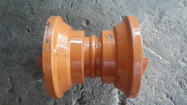 ขายลูกโรเลอร์ pc40และpc 20