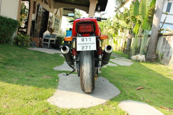 ขาย CB1300 ท่อสูตรทั้งยวง แต่งๆ ทะเบียนแท้โอนขนส่ง