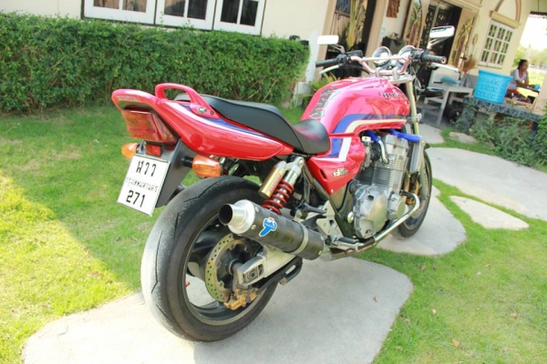 ขาย CB1300 ท่อสูตรทั้งยวง แต่งๆ ทะเบียนแท้โอนขนส่ง