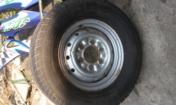ขาย ยางอะไหล ขอบ 14 5รู114   กับ6 รูครับ  2วง500