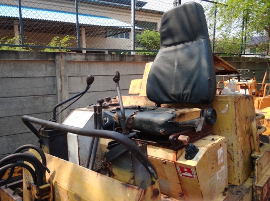 ขายรถแบคโฮ YANMAR B37 พร้อมหัวคีบไม้ คีบเหล็ก ราคา 265,000 บาท