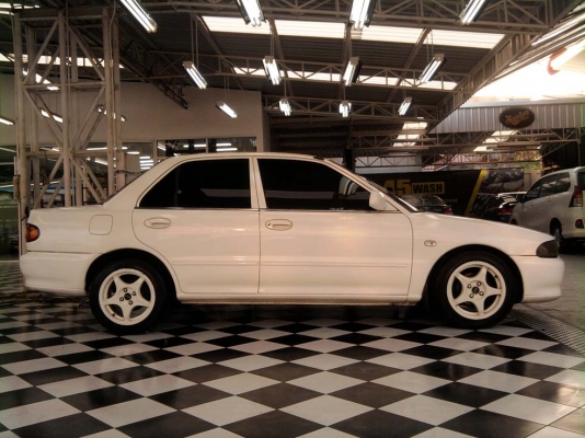 ขออนุญาติขาย MITSUBISHI LANCER E-CAR 1.5 ปี92 มือเดียว รถบ้าน โอนฟรี