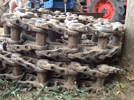 ขายโซ่ แบ็คโฮ PC 200