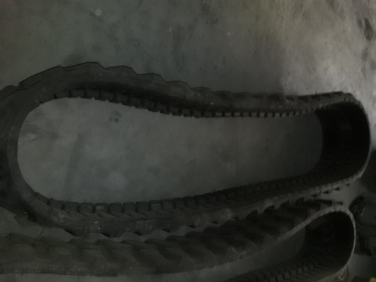 ขายเเท๊กยางของใหม่ขนาด300x80x52.5ราคา 38,000บาท