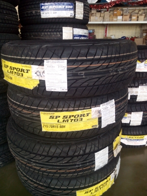 ยางรถยนต์ Dunlop 215/70 R15