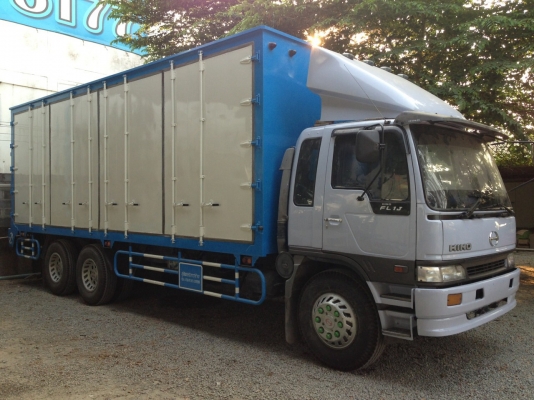 ขายรถบรรทุก10 ล้อ HINO FL 1 J ตู้ 10 บาน   ยาว 7.5  เมตรสนใจติดต่อ  080-4477814