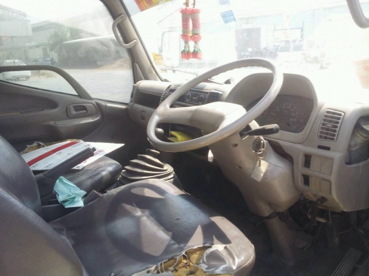 ขายหกล้อ HINO euro 2 MNKCL41H เครื่อง 120 แรง 4 สูบ turbo ปี 47