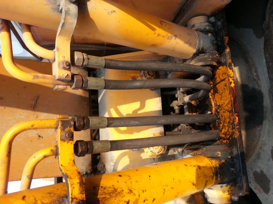 ขาย K0BELCO รุ่น Yutani  PC120 ใช้งานได้ปกติ พร้อมเอกสาร ตามสภาพครับ