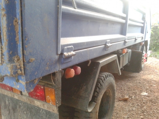 หกล้อดั้มอีซูสุ 130  แรงม้า  เสริมรั่วเหล็กข้าง  พร้อมใช้งาน  สอบถาม  พงศกร  088 3970475