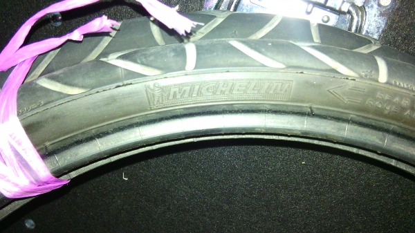 พี่ฝากขายยางมิชลิน 2 เส้นครับ