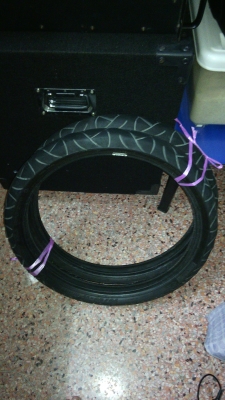 พี่ฝากขายยางมิชลิน 2 เส้นครับ