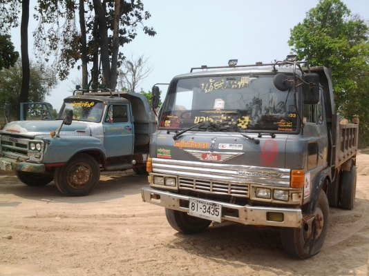 HINO RANGER FD176 เครื่อง HO7C ยาง900 เฟืองท้ายคุณหลง HINO RANGER FD176 เครื่อง HO7C ยาง900 เฟืองท้ายคุณหลง