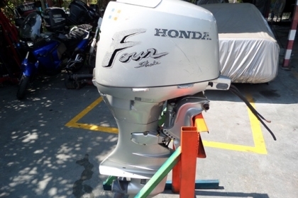 ขาย เครื่องเรือ HONDA 45 แรง 4 จังหวะสตาร์ทไฟฟ้านำเข้าจากญี่ปุ่น เครื่องยนต์ติดง่ายเดินดี ราคา 65,000