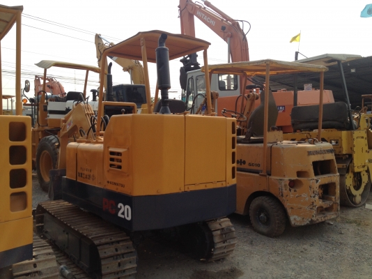 รถสวยสภาพดี KOMATSU PC 20 นำเข้าจากประเทศญี่ปุ่น