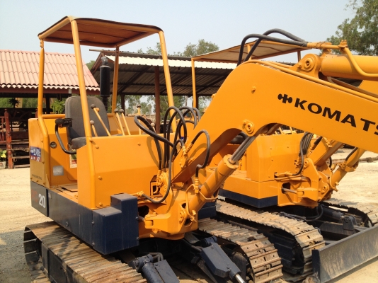 รถสวยสภาพดี KOMATSU PC 20 นำเข้าจากประเทศญี่ปุ่น