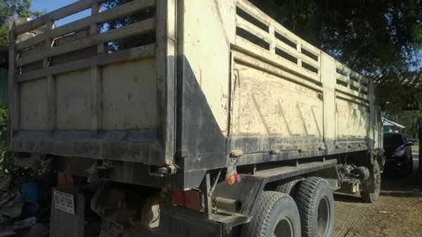 10ล้อดั้มFM3M สีไม่สวยแต่อย่างอื่นดี..คัสซีสวย เครื่องดี แห้ง..ช่วงล่างแน่น ทำใหม่แล้ว.