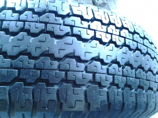 ยางบริสโตน 245/70/16 สภาพสวย ยางบริสโตน 245/70/16 สภาพสวย