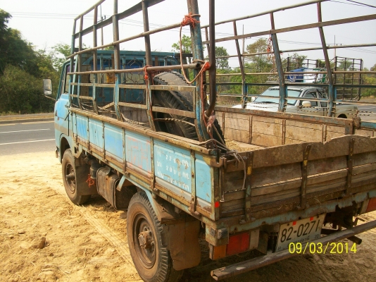 ขายด่วนสี่ล้อกลาง  มาสด้า