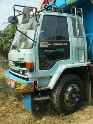 **1,200,000 บ.ต่อรอง**ขาย10ล้อ2เพลา พ่วง แม่+ลูกไม่ดั้ม  แม่ ISUZU ROCKY 210 FXZ13NFY ปี41  วางเครื่อง6SD1 240HP (ลงเล่ม) เครื่องแน่น แรงดี เกียร์เดิม  เบรคทริฟฟี่ พ.พาวเวอร์ ช่วงล่างเดิม คัสซีสวยเดิมไม่ปะไม่ดาม  กระบะเหล็กสภาพดีพื้นดีข้างดี หัวเก๋งสวยภาย