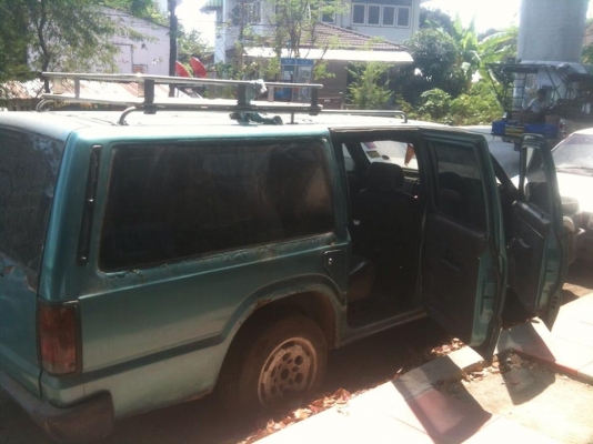 ฟอดร์ มาราทอน แวน5ประตู ปี2536