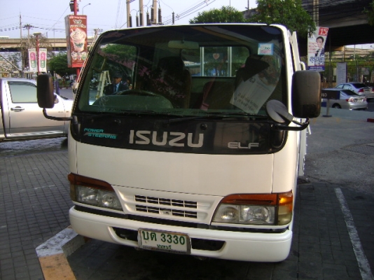ISUZU,เครื่่่อง120แรง รถสี่ล้อใหญ่ หัวยกได้ เครื่่องดี คัซซีสวยฯ แอร์เย็น กระจกไฟฟ้า,พวงมาลัยพาวเวอร์,เกียร์สั้น ภายในดีสะอาดสวย ทะเบียนไม่ติดเวลาวิ่งได้24ชม.