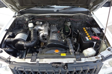 ขาย mitsubishi Stradra L200 ปี2001 หัวเดี่ยวตู้แห้ง แค่ตู้คุ้มแล้ว รถสวยมากวิ่งน้อย