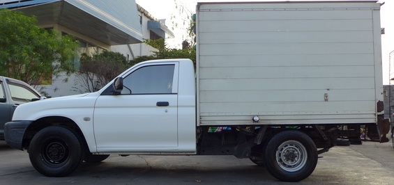 ขาย mitsubishi Stradra L200 ปี2001 หัวเดี่ยวตู้แห้ง แค่ตู้คุ้มแล้ว รถสวยมากวิ่งน้อย