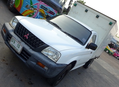 ขาย mitsubishi Stradra L200 ปี2001 หัวเดี่ยวตู้แห้ง แค่ตู้คุ้มแล้ว รถสวยมากวิ่งน้อย