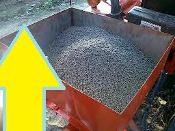 ขายเครื่องหยอดปุ๋ยไฟฟ้าติดตั้งกับรถไถใช้งานได้เลยไม่ต้องดัดแปลงแสตนเลสแท้ทั้งตัว