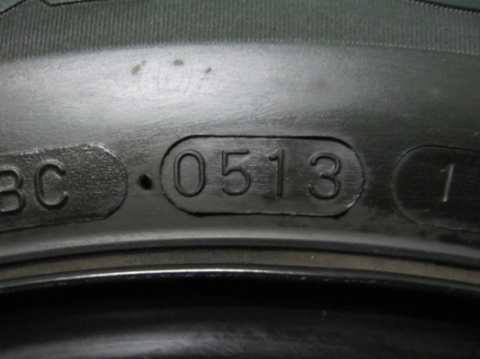 ขายล้อกะทะพร้อมยางป้ายแดง Nissan March ขอบ 14 ขายล้อกะทะพร้อมยางป้ายแดง Nissan March ขอบ 14