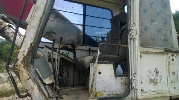 แบคโฮ200 SUMITOMO 280EA-3061 เครื่องแน่น เอวแน่น โซ่เต็ม เฟมก็ยังสวยดี.ใช้งานอยู่...รถนายก อบต.