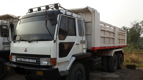 ขายด่วนไอ้หลงเบรคใหญ่FN527MTD-3977 195แรงสองเพลาดั้มสภาพพร้ทมใช้โทร0843923995