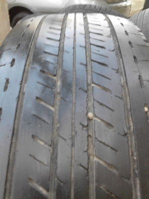 BRIDGESTONE DURAVIS R611  มี 2 เส้น ดอกยางหนาลึกทั้งคู่ TEL.081-427-3941
