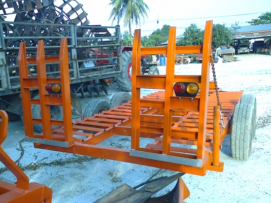 ขายเทนเลอร์รถเกี่ยว รถไถ แบคโฮ