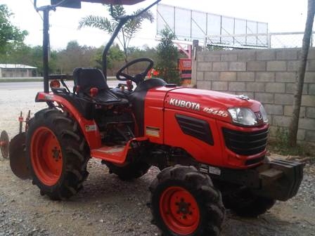 ขายรถไถ Kubota B2420 พร้อมผานหลัง ขายรถไถ Kubota B2420 พร้อมผานหลัง