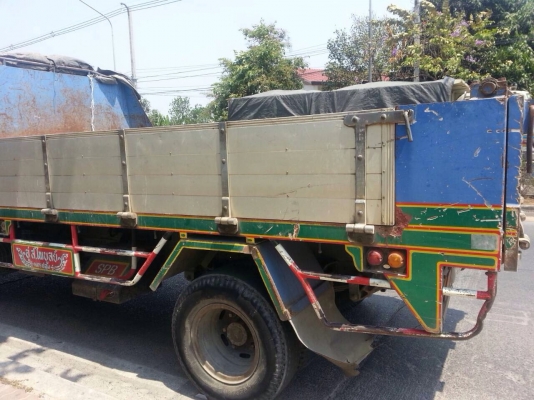 6ล้อดั้มอีซูซุNPR/130HP