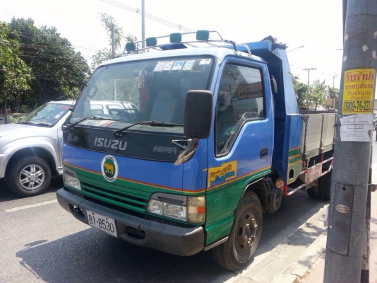 6ล้อดั้มอีซูซุNPR/130HP